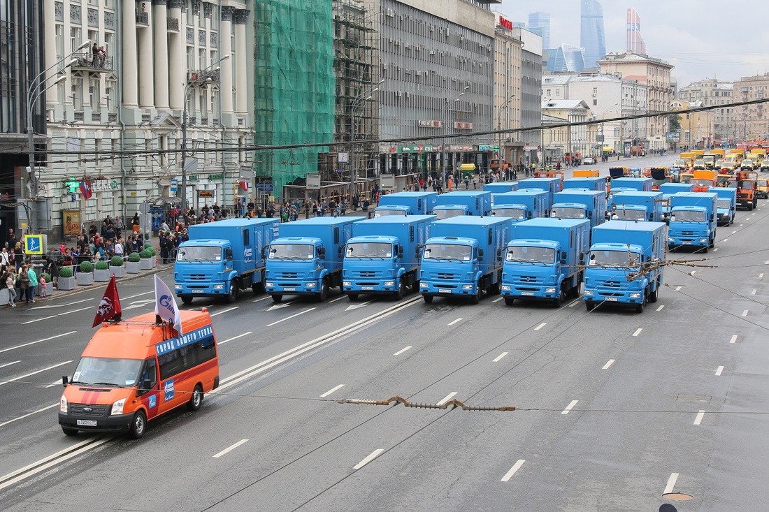 В составе колонны «МОЭК» — 31 единица техники, в том числе 18 аварийно-ремонтных машин МАВР на различных шасси.